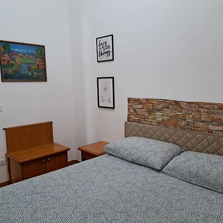 Apartment Roma Tor Vergata Con Giardino 外观 照片
