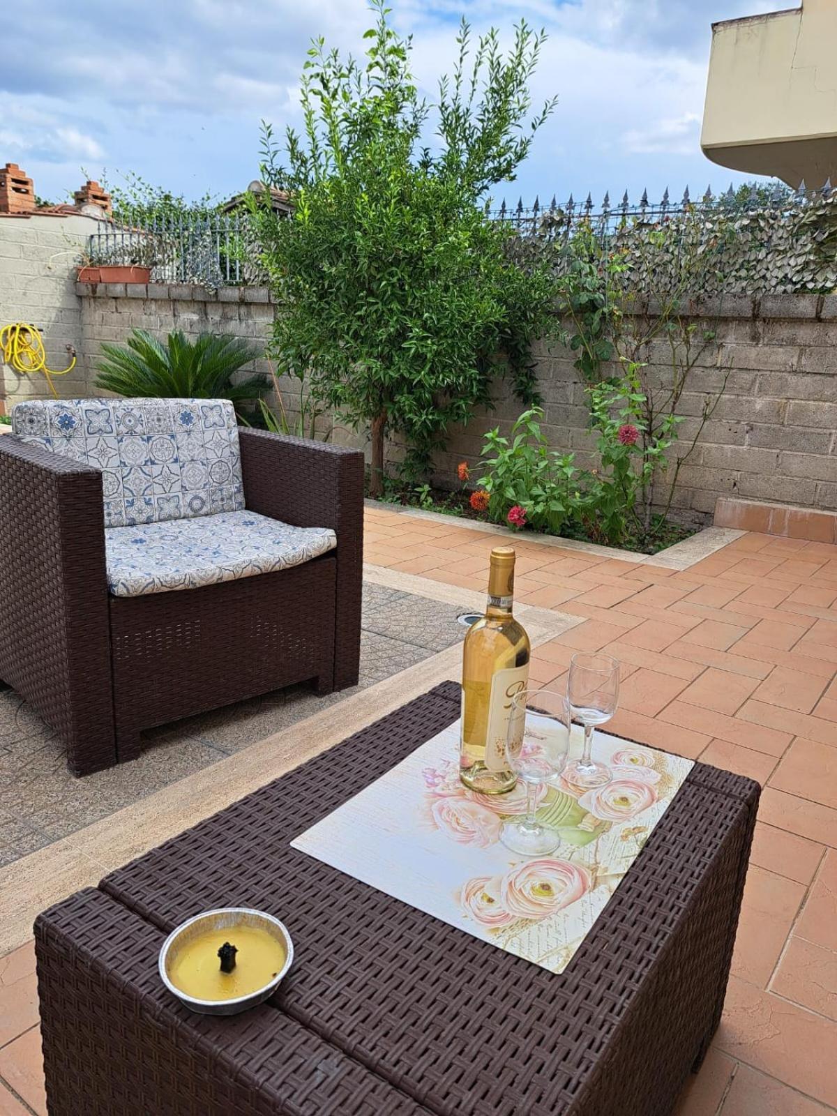 Apartment Roma Tor Vergata Con Giardino 外观 照片